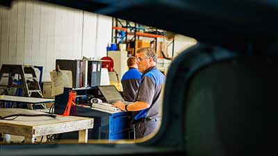 S-2959-0840-0842-V2-F16-12-Copyright_Steve_Thornton